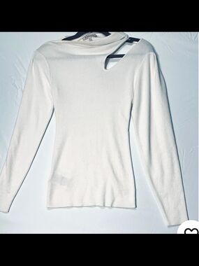 BCBGeneration Cream Ribbed Long Sleeve Top
